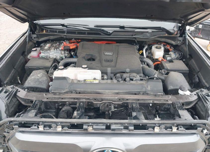 Photo 10 of 2023 Toyota Tundra HYBRID LIMITED (VIN 5TFJC5AB6PX002250)