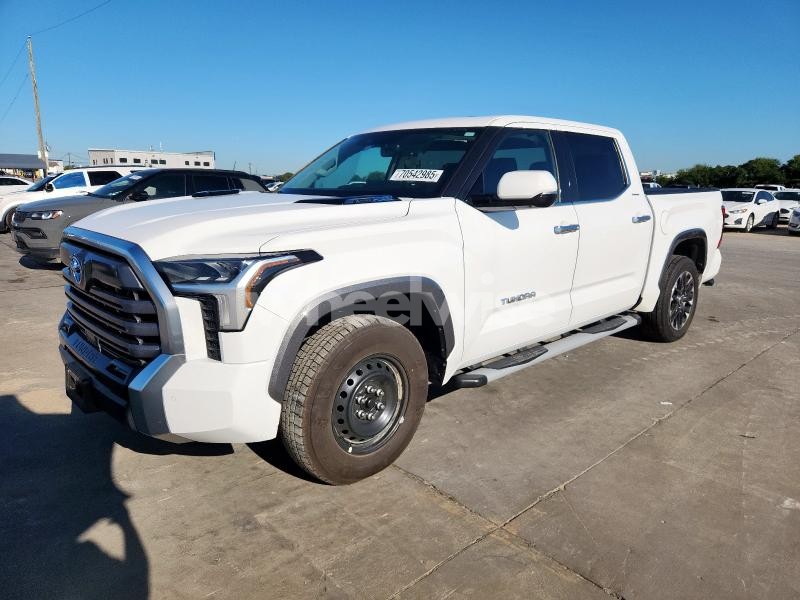 Photo 4 of 2023 TOYOTA TUNDRA CREWMAX LIMITED (VIN 5TFJC5DB2PX022832)