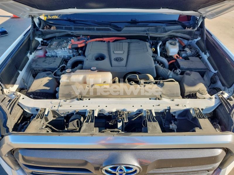 Photo 5 of 2023 TOYOTA TUNDRA CREWMAX LIMITED (VIN 5TFJC5DB2PX022832)