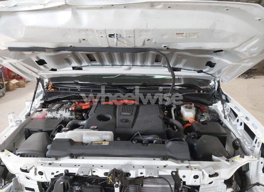 Photo 10 of 2024 Toyota Tundra HYBRID LIMITED (VIN 5TFJC5DB2RX064095)