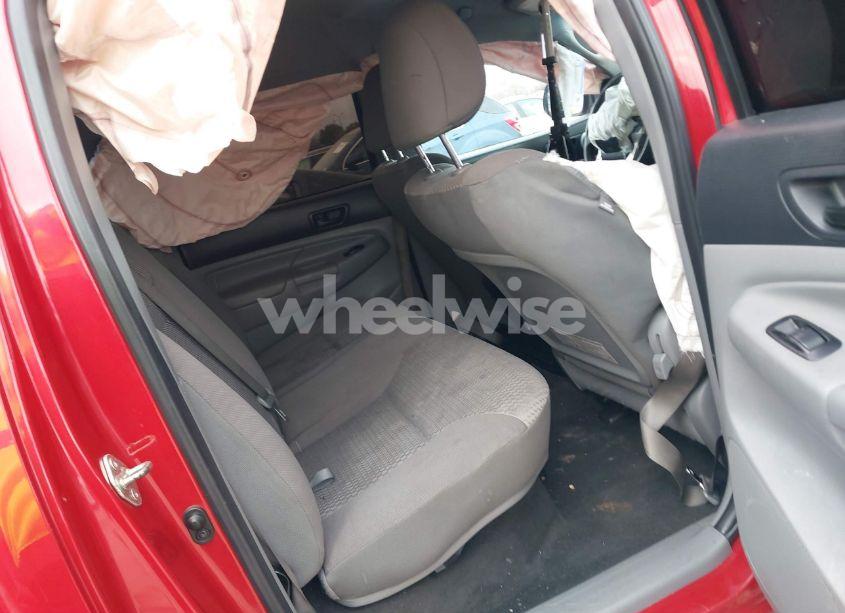 Photo 8 of 2015 Toyota Tacoma PRERUNNER V6 (VIN 5TFJU4GN0FX077646)