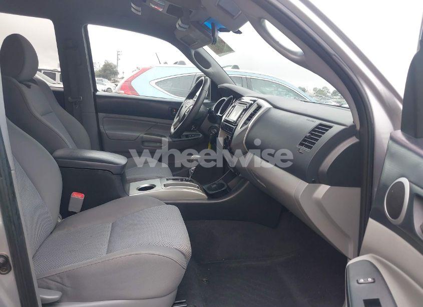 Photo 5 of 2014 Toyota Tacoma DOUBLE CAB PRERUNNER (VIN 5TFJU4GN1EX052382)