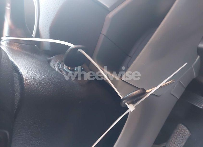 Photo 11 of 2015 Toyota Tacoma PRERUNNER V6 (VIN 5TFJU4GN1FX065621)