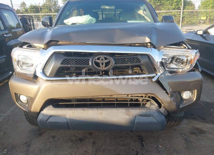 Photo 6 of 2015 Toyota Tacoma PRERUNNER V6 (VIN 5TFJU4GN1FX065621)