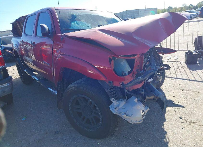 2015 Toyota Tacoma PRERUNNER V6 (VIN 5TFJU4GN1FX065859) main photo
