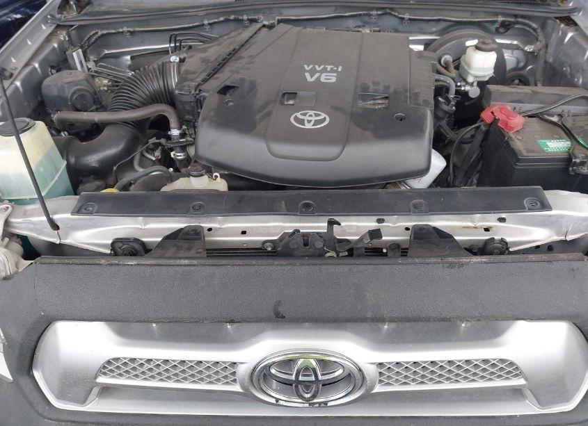 Photo 10 of 2015 Toyota Tacoma PRERUNNER V6 (VIN 5TFJU4GN2FX086509)