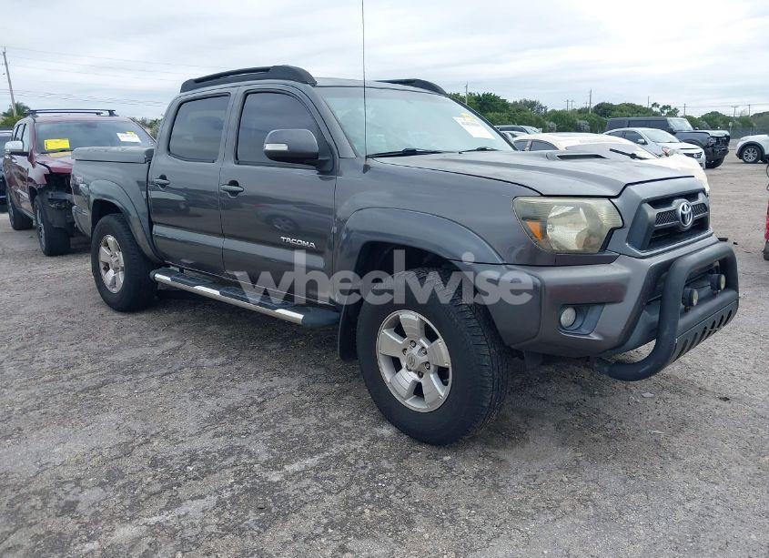 2013 Toyota Tacoma DOUBLE CAB PRERUNNER (VIN 5TFJU4GN3DX033735) main photo