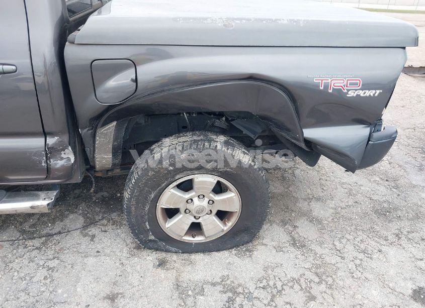 Photo 6 of 2013 Toyota Tacoma DOUBLE CAB PRERUNNER (VIN 5TFJU4GN3DX033735)