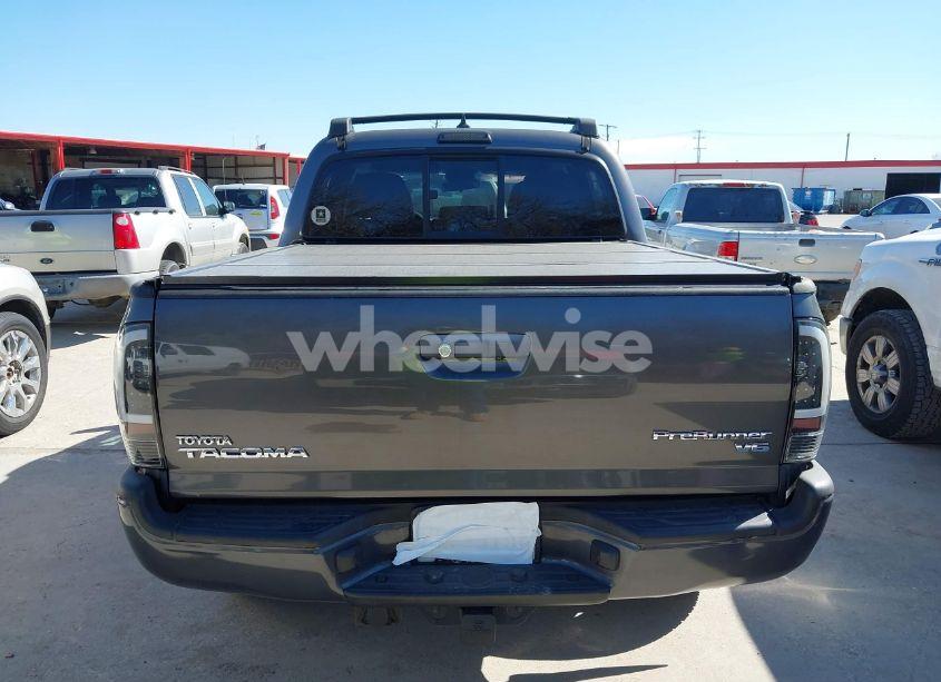 Photo 16 of 2014 Toyota Tacoma PRERUNNER V6 (VIN 5TFJU4GN3EX057731)