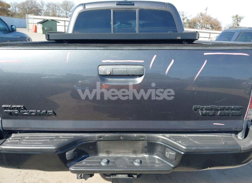Photo 16 of 2015 Toyota Tacoma PRERUNNER V6 (VIN 5TFJU4GN3FX065460)
