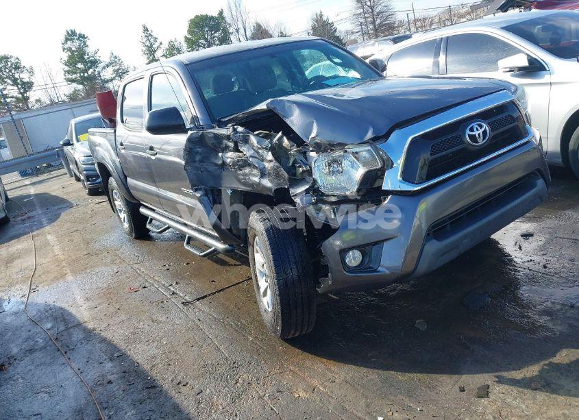 2015 Toyota Tacoma PRERUNNER V6 (VIN 5TFJU4GN3FX066348) main photo