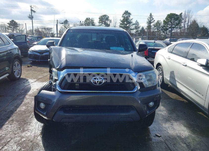Photo 12 of 2015 Toyota Tacoma PRERUNNER V6 (VIN 5TFJU4GN3FX066348)