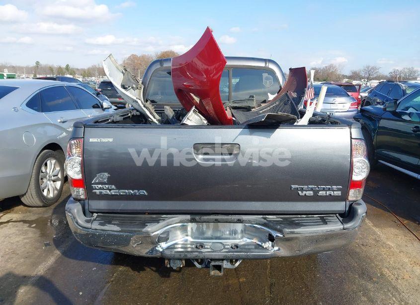 Photo 16 of 2015 Toyota Tacoma PRERUNNER V6 (VIN 5TFJU4GN3FX066348)