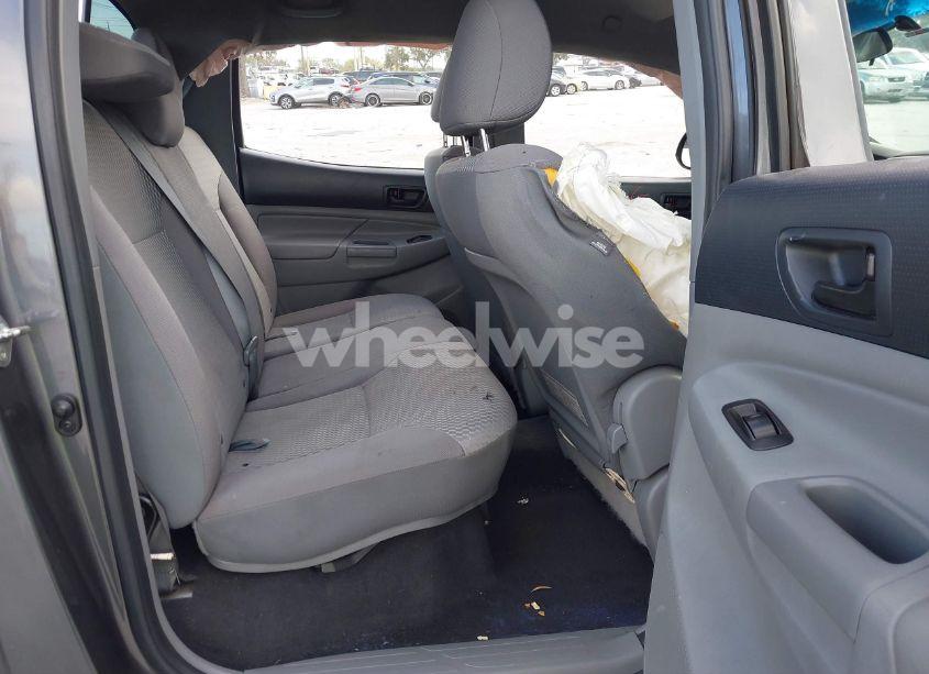 Photo 8 of 2015 Toyota Tacoma PRERUNNER V6 (VIN 5TFJU4GN3FX077186)