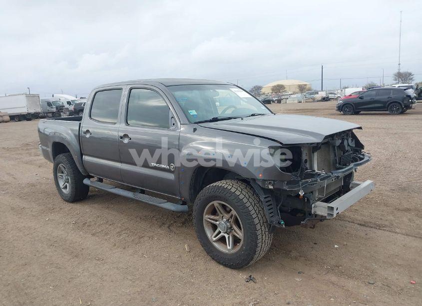 Photo 14 of 2013 Toyota Tacoma DOUBLE CAB PRERUNNER (VIN 5TFJU4GN4DX039706)