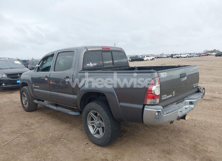 Photo 15 of 2013 Toyota Tacoma DOUBLE CAB PRERUNNER (VIN 5TFJU4GN4DX039706)
