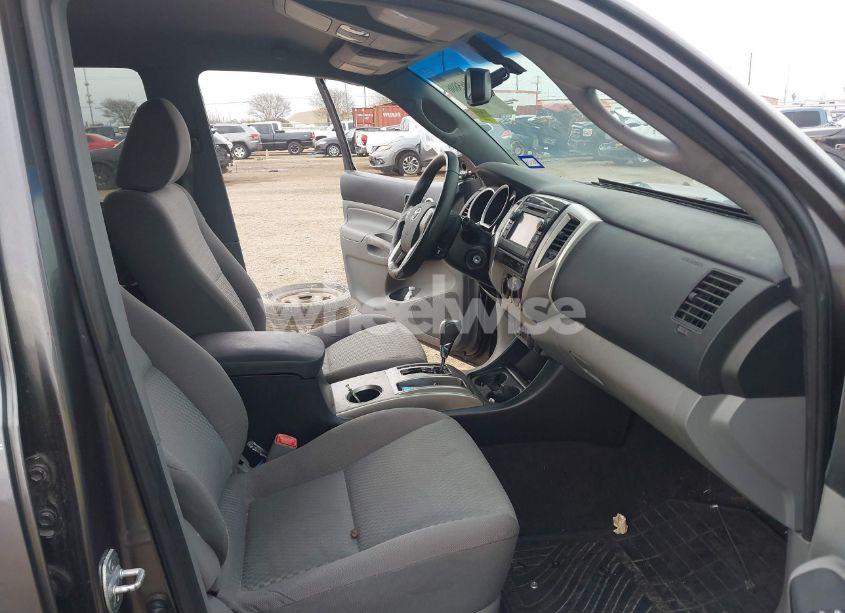 Photo 5 of 2013 Toyota Tacoma DOUBLE CAB PRERUNNER (VIN 5TFJU4GN4DX039706)