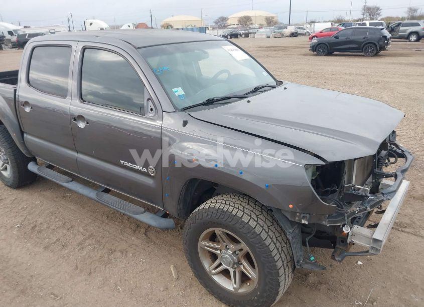 Photo 6 of 2013 Toyota Tacoma DOUBLE CAB PRERUNNER (VIN 5TFJU4GN4DX039706)