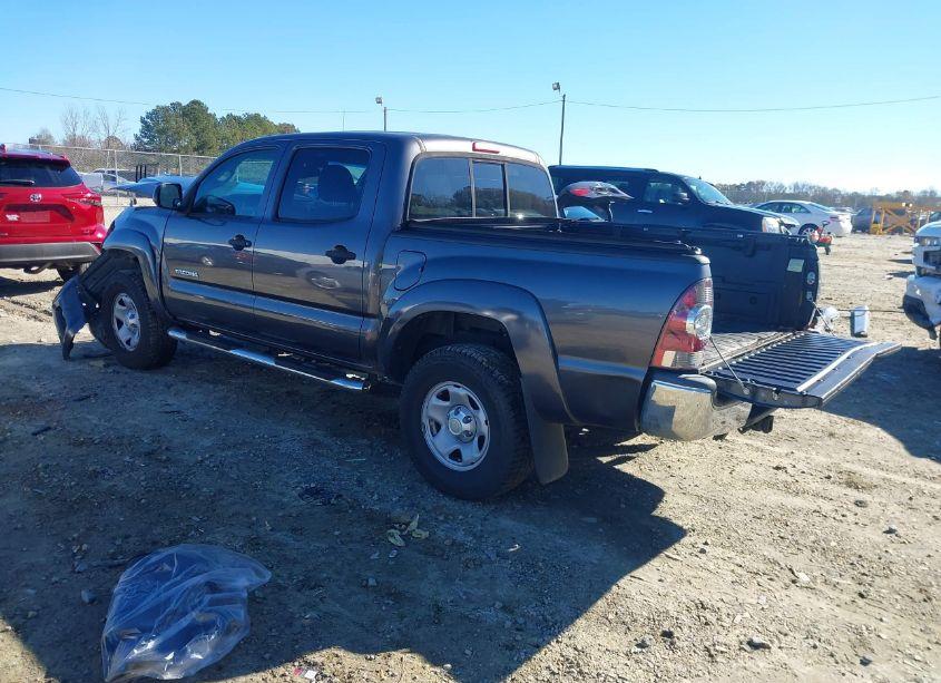 Photo 3 of 2013 Toyota Tacoma DOUBLE CAB PRERUNNER (VIN 5TFJU4GN4DX044985)