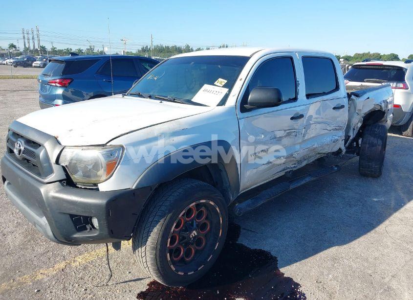 Photo 2 of 2013 Toyota Tacoma PRERUNNER V6 (VIN 5TFJU4GN5DX040038)