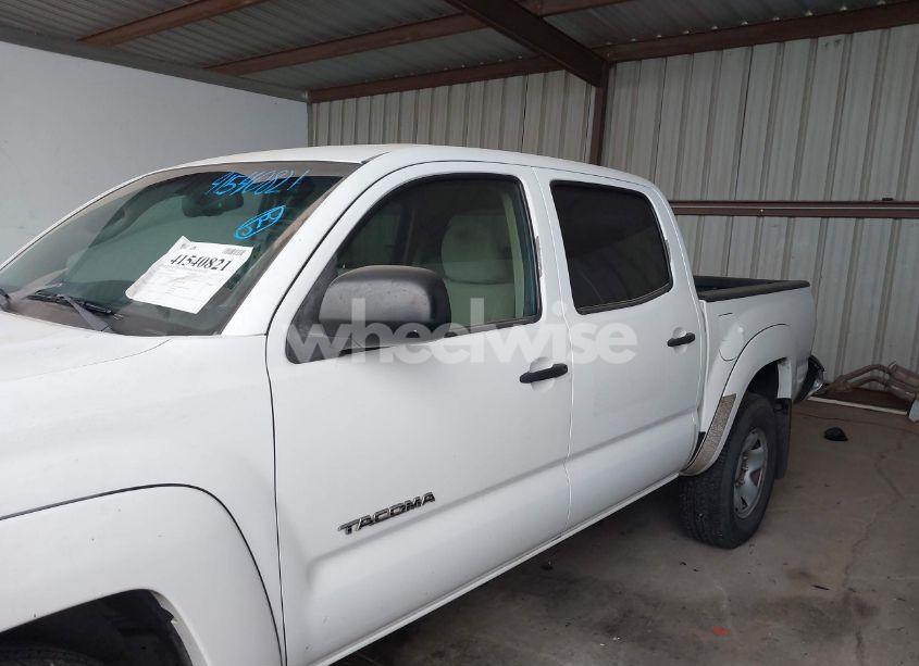 Photo 14 of 2011 Toyota Tacoma DOUBLE CAB PRERUNNER (VIN 5TFJU4GN6BX008552)