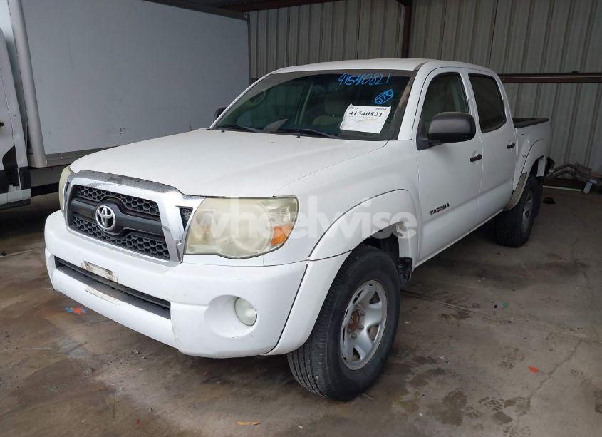 Photo 2 of 2011 Toyota Tacoma DOUBLE CAB PRERUNNER (VIN 5TFJU4GN6BX008552)