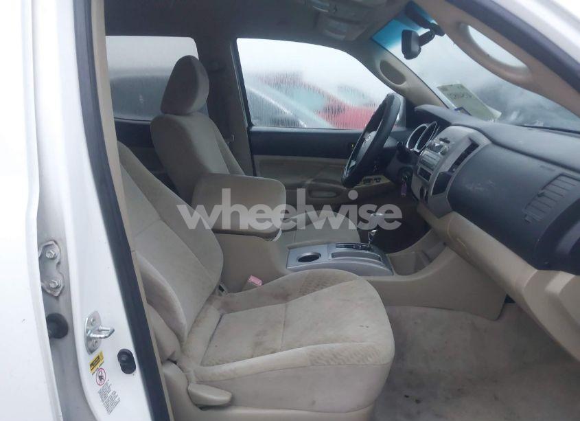 Photo 5 of 2011 Toyota Tacoma DOUBLE CAB PRERUNNER (VIN 5TFJU4GN6BX008552)