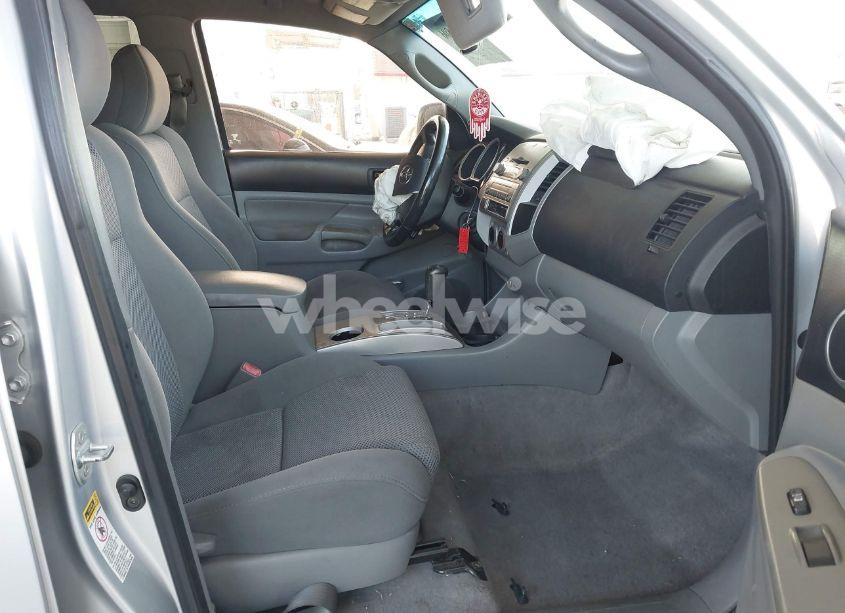 Photo 5 of 2011 Toyota Tacoma PRERUNNER V6 (VIN 5TFJU4GN6BX011127)