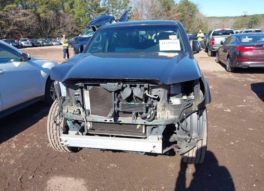 Photo 12 of 2013 Toyota Tacoma DOUBLE CAB PRERUNNER (VIN 5TFJU4GN6DX038640)