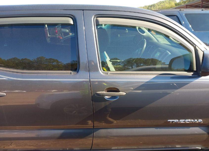 Photo 13 of 2013 Toyota Tacoma DOUBLE CAB PRERUNNER (VIN 5TFJU4GN6DX038640)