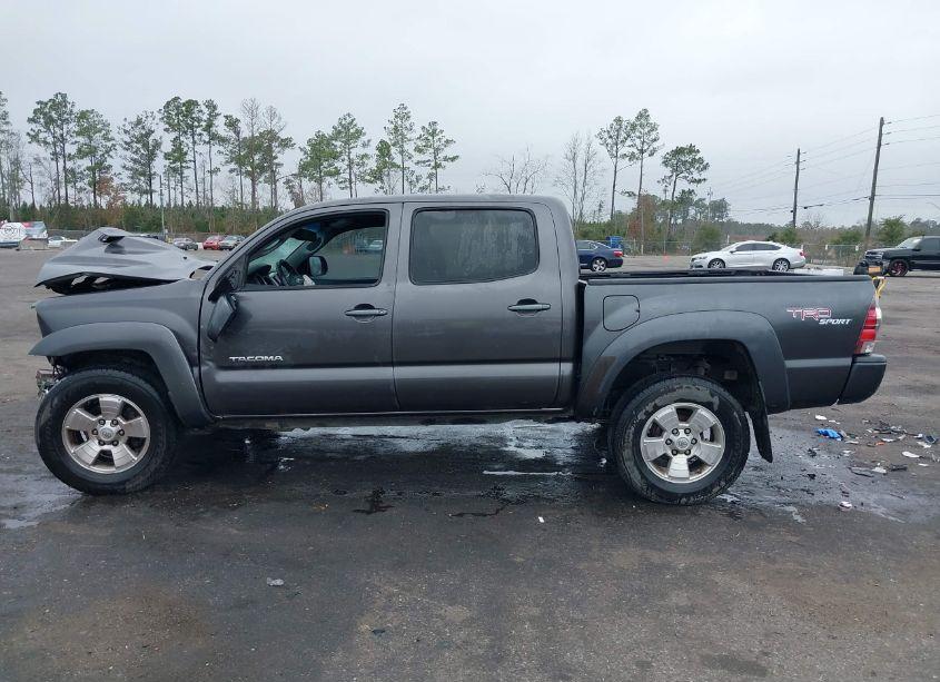 Photo 15 of 2013 Toyota Tacoma DOUBLE CAB PRERUNNER (VIN 5TFJU4GN6DX046656)