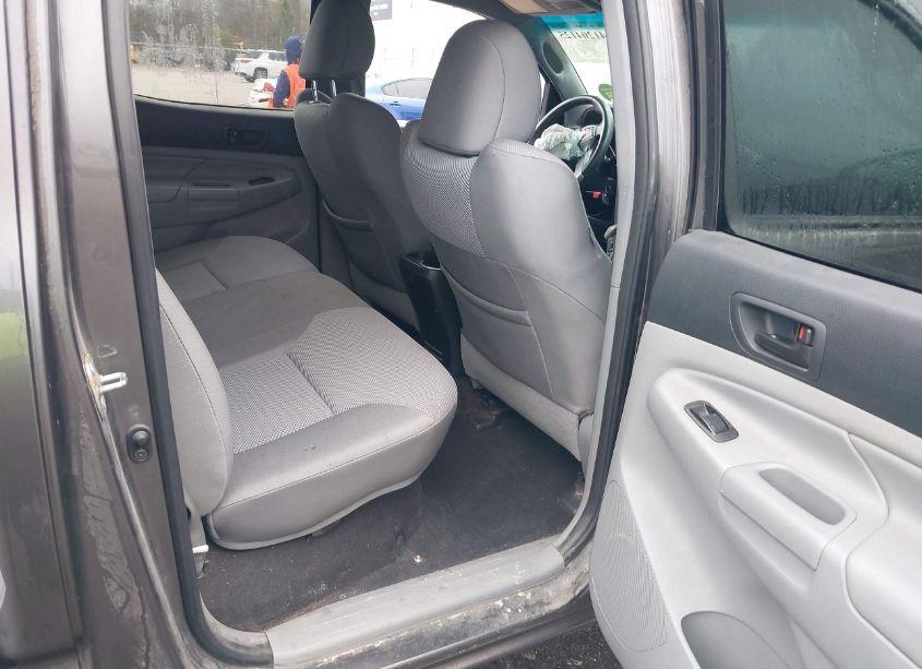 Photo 8 of 2013 Toyota Tacoma DOUBLE CAB PRERUNNER (VIN 5TFJU4GN6DX046656)