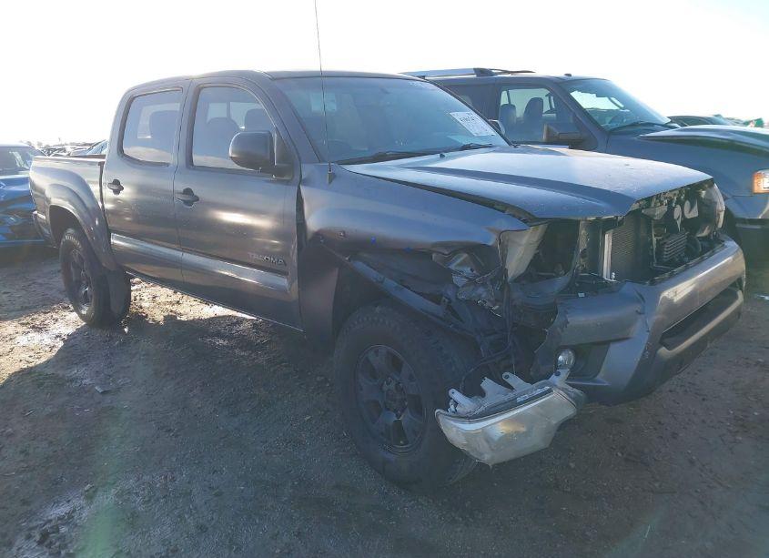 2013 Toyota Tacoma DOUBLE CAB PRERUNNER (VIN 5TFJU4GN6DX049945) main photo