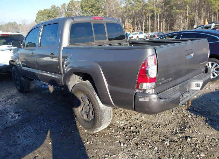 Photo 3 of 2013 Toyota Tacoma DOUBLE CAB PRERUNNER (VIN 5TFJU4GN6DX049945)