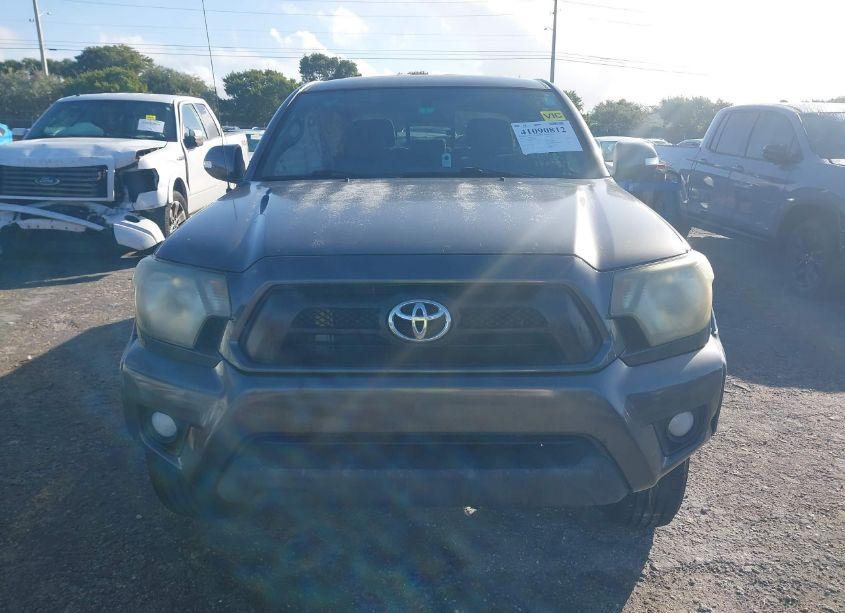 Photo 12 of 2014 Toyota Tacoma PRERUNNER V6 (VIN 5TFJU4GN7EX053228)