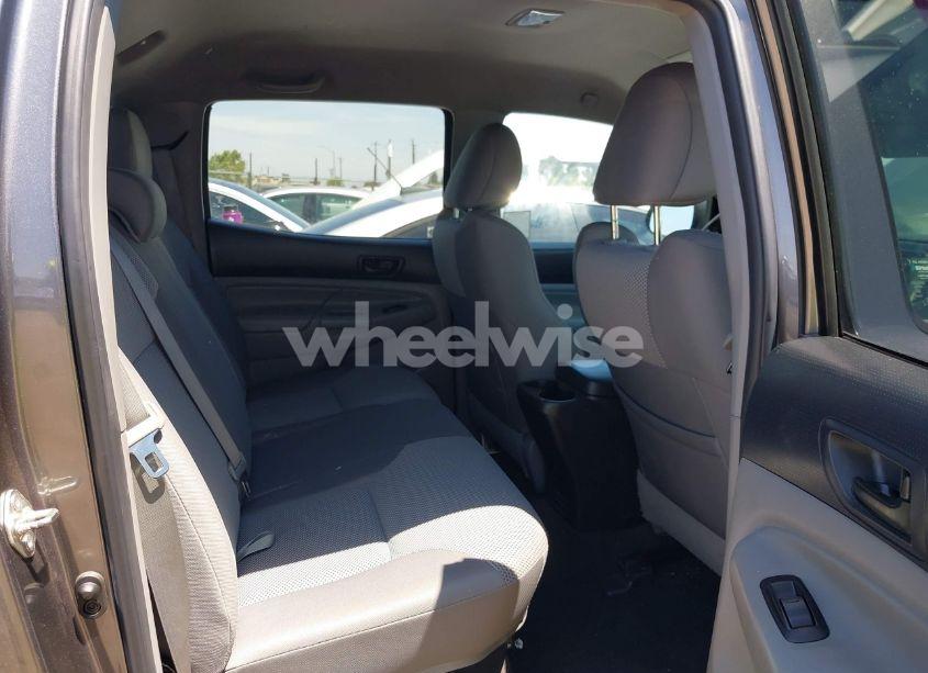 Photo 8 of 2015 Toyota Tacoma PRERUNNER V6 (VIN 5TFJU4GN7FX072816)