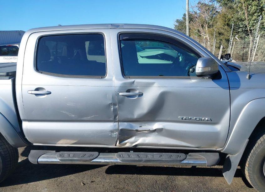 Photo 14 of 2015 Toyota Tacoma DOUBLE CAB PRERUNNER (VIN 5TFJU4GN7FX080527)