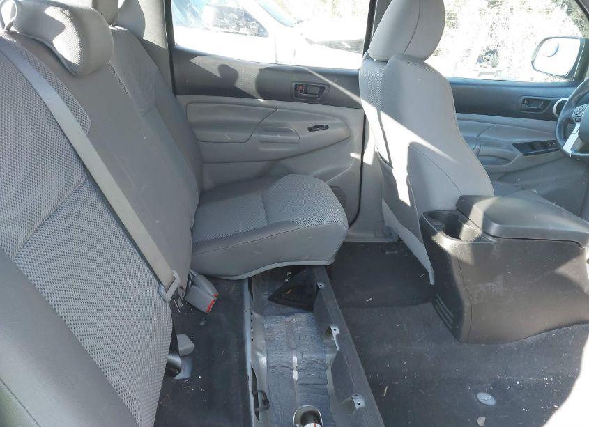 Photo 8 of 2015 Toyota Tacoma DOUBLE CAB PRERUNNER (VIN 5TFJU4GN7FX080527)