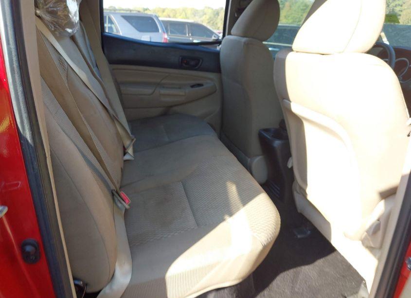 Photo 8 of 2014 Toyota Tacoma PRERUNNER V6 (VIN 5TFJU4GN8EX056039)