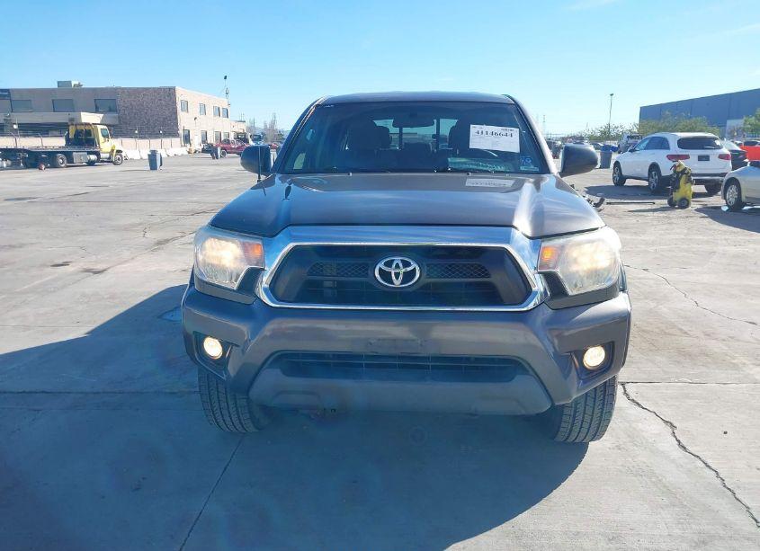 Photo 12 of 2015 Toyota Tacoma DOUBLE CAB PRERUNNER (VIN 5TFJU4GN8FX081699)