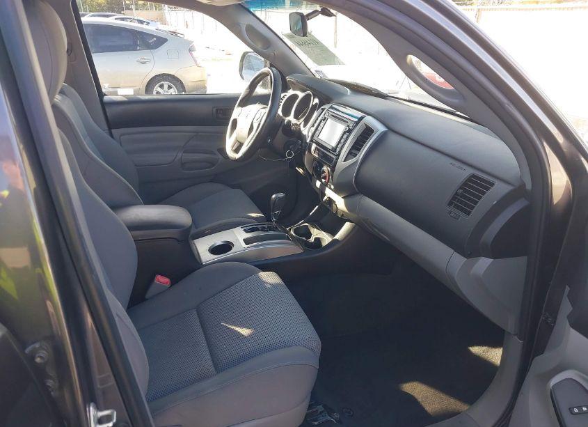 Photo 5 of 2015 Toyota Tacoma DOUBLE CAB PRERUNNER (VIN 5TFJU4GN8FX081699)