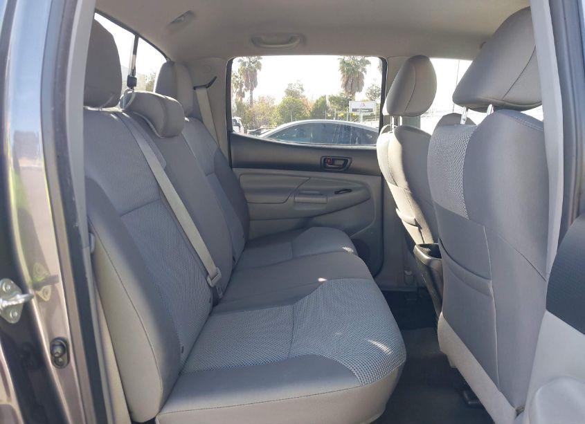 Photo 8 of 2015 Toyota Tacoma DOUBLE CAB PRERUNNER (VIN 5TFJU4GN8FX081699)