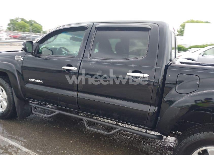 Photo 14 of 2013 Toyota Tacoma PRERUNNER V6 (VIN 5TFJU4GN9DX034730)