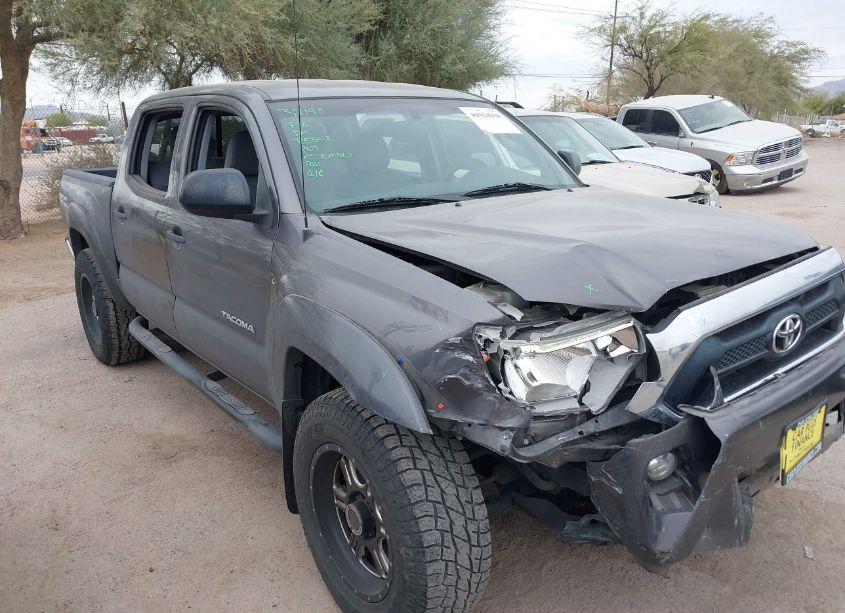2015 Toyota Tacoma DOUBLE CAB PRERUNNER (VIN 5TFJU4GN9FX074552) main photo
