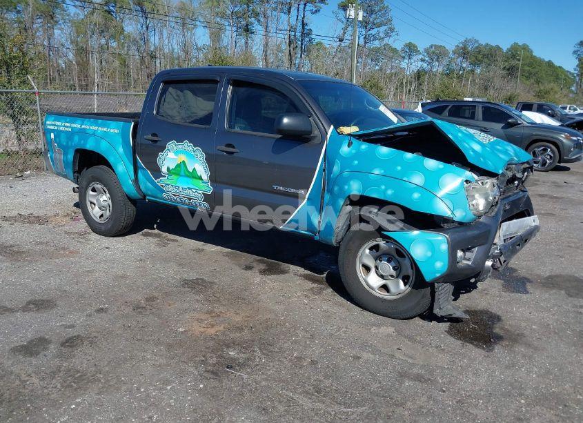 2015 Toyota Tacoma PRERUNNER V6 (VIN 5TFJU4GN9FX085471) main photo