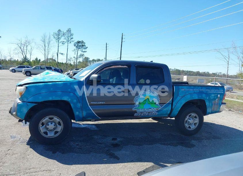Photo 14 of 2015 Toyota Tacoma PRERUNNER V6 (VIN 5TFJU4GN9FX085471)