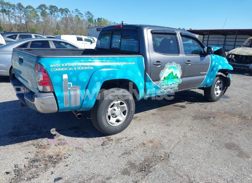 Photo 4 of 2015 Toyota Tacoma PRERUNNER V6 (VIN 5TFJU4GN9FX085471)
