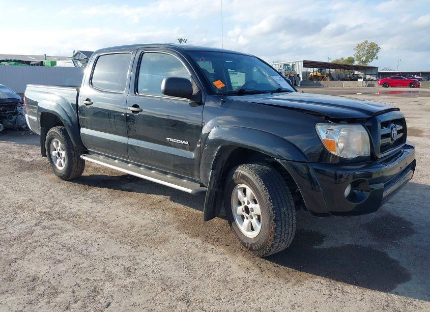 2011 Toyota Tacoma DOUBLE CAB PRERUNNER (VIN 5TFJU4GNXBX008277) main photo