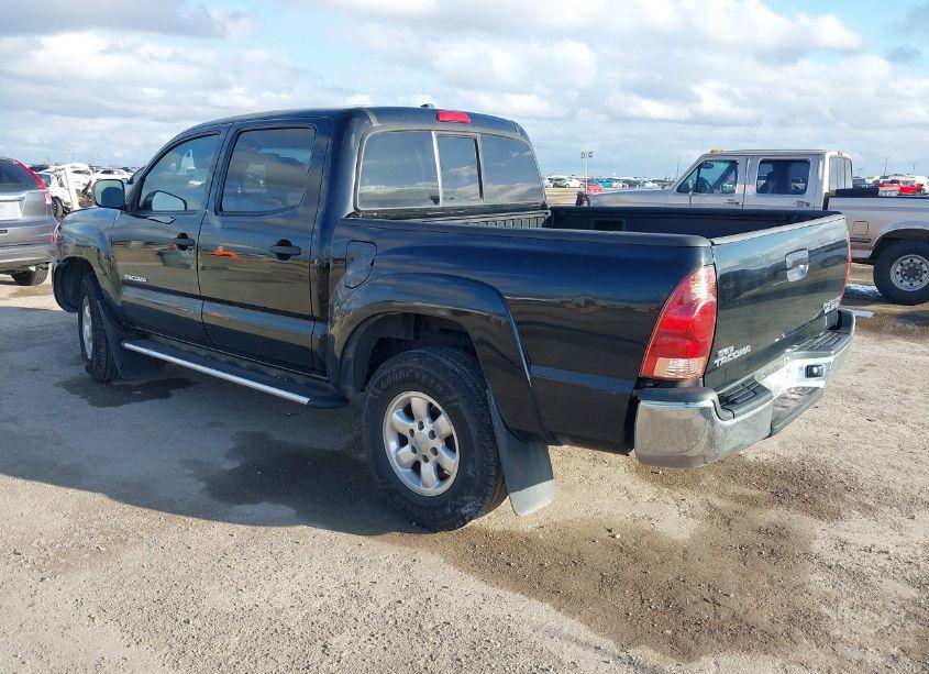 Photo 3 of 2011 Toyota Tacoma DOUBLE CAB PRERUNNER (VIN 5TFJU4GNXBX008277)