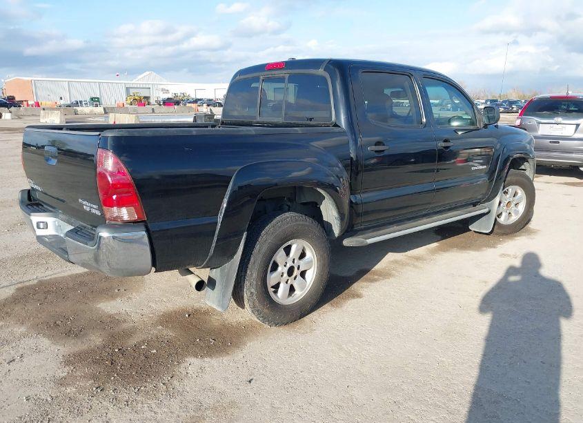 Photo 4 of 2011 Toyota Tacoma DOUBLE CAB PRERUNNER (VIN 5TFJU4GNXBX008277)